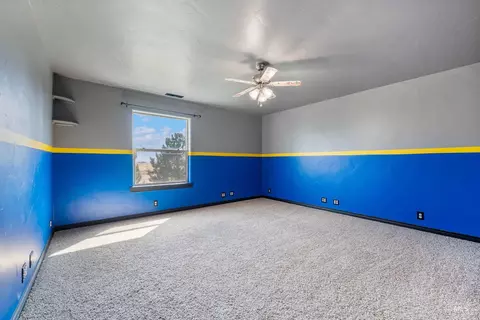 Bedroom - 5530 E Tower Ln, Caldwell, ID 83607 photo 6 of 8
