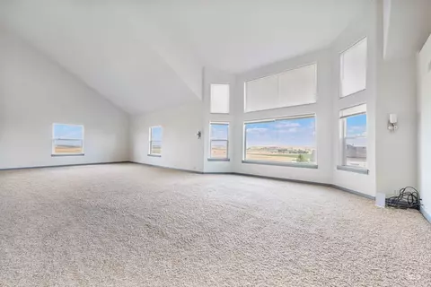 Living - 5530 E Tower Ln, Caldwell, ID 83607 photo 4 of 5