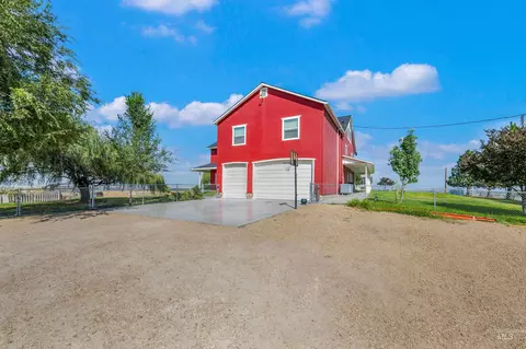 Exterior - 5530 E Tower Ln, Caldwell, ID 83607 photo 3 of 8