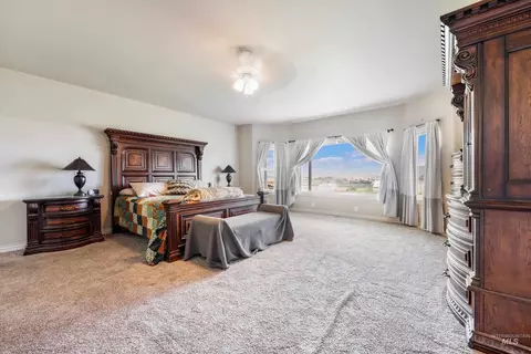 Bedroom - 5530 E Tower Ln, Caldwell, ID 83607 photo 2 of 8