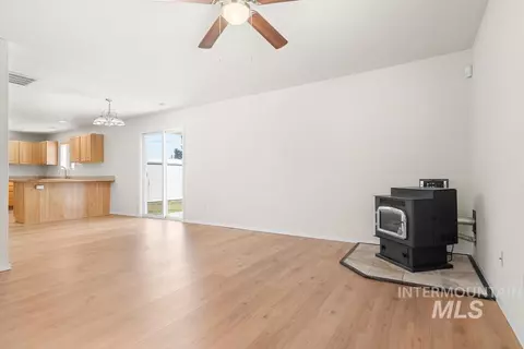 Living - 16346 Silver Crk, Caldwell, ID 83607 photo 6 of 6