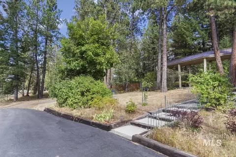 Exterior - 1610 Pine Lake Ranch Dr, Cascade, ID 83611 photo 10 of 12