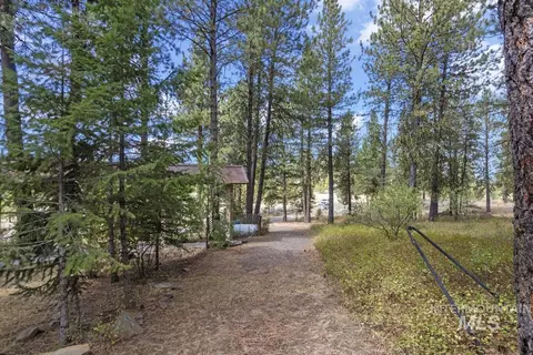 Exterior - 1610 Pine Lake Ranch Dr, Cascade, ID 83611 photo 9 of 12