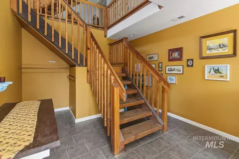 Entry Way - 1610 Pine Lake Ranch Dr, Cascade, ID 83611 photo 1 of 2