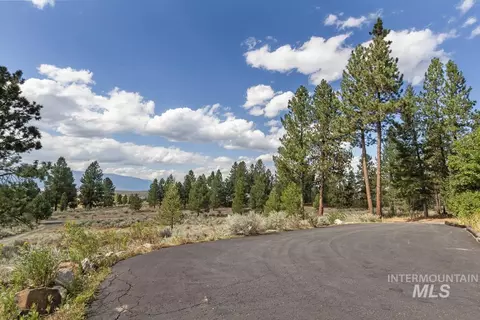 Exterior - 1610 Pine Lake Ranch Dr, Cascade, ID 83611 photo 11 of 12