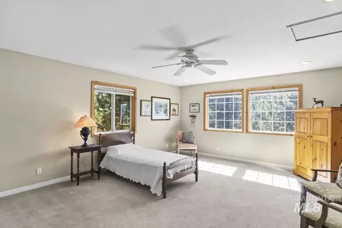 Bedroom - 1610 Pine Lake Ranch Dr, Cascade, ID 83611 photo 3 of 4