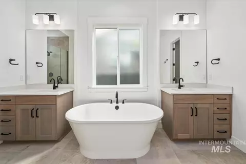Bath - 6734 W Sollas Dr, Eagle, ID 83616 photo 2 of 6