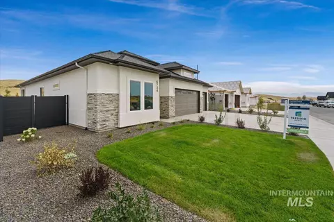 Exterior - 6734 W Sollas Dr, Eagle, ID 83616 photo 2 of 10