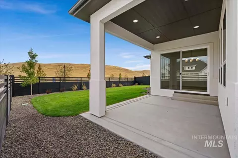 Exterior - 6734 W Sollas Dr, Eagle, ID 83616 photo 5 of 10