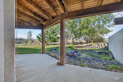Exterior - 334 E Danskin Dr, Boise, ID 83716 photo 15 of 17