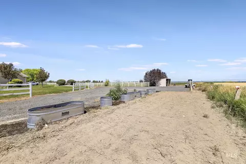 Exterior - 3962 N 2405 E, Twin Falls, ID 83301 photo 8 of 9