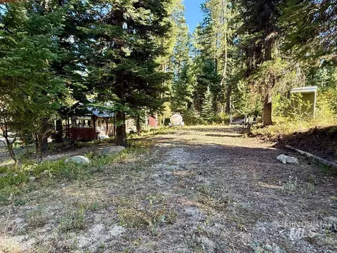 427 Doriann Dr, Cascade, ID 83611 photo 3