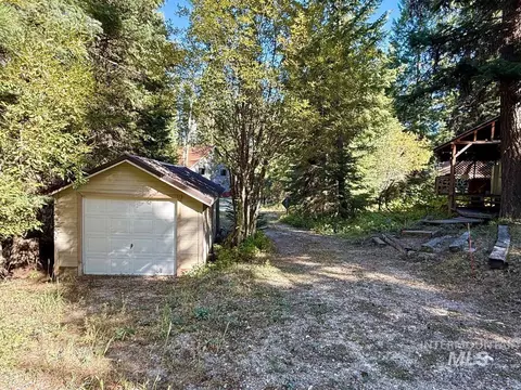 427 Doriann Dr, Cascade, ID 83611 photo 5
