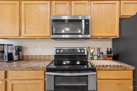 Kitchen - 440 E Northridge Dr, Kuna, ID 83634 photo 3 of 3
