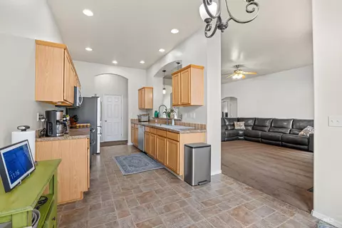 Entry Way - 440 E Northridge Dr, Kuna, ID 83634 photo 1 of 2