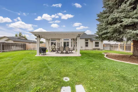 Exterior - 440 E Northridge Dr, Kuna, ID 83634 photo 2 of 5