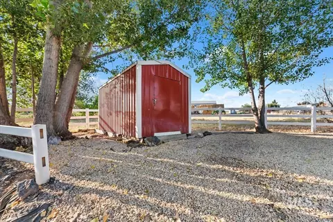 Exterior - 83 E Little Hawk Ln, Kuna, ID 83634 photo 8 of 12