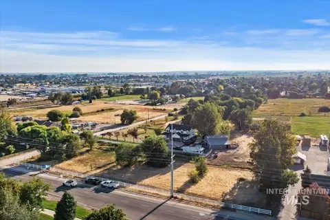 View/Area - 83 E Little Hawk Ln, Kuna, ID 83634 photo 4 of 6