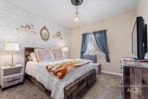 Bedroom - 83 E Little Hawk Ln, Kuna, ID 83634 photo 1 of 5
