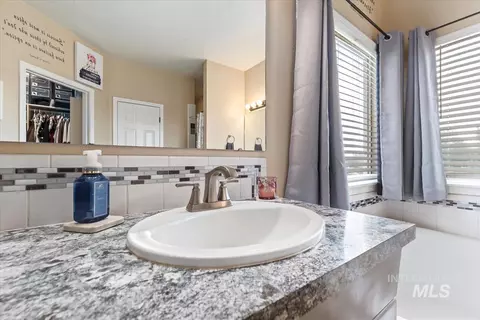 Bath - 83 E Little Hawk Ln, Kuna, ID 83634 photo 2 of 2