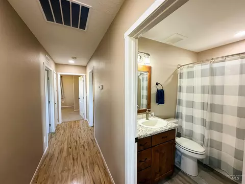 Entry Way - 2115 Kilborn Ln, Mesa, ID 83643 photo 1 of 1
