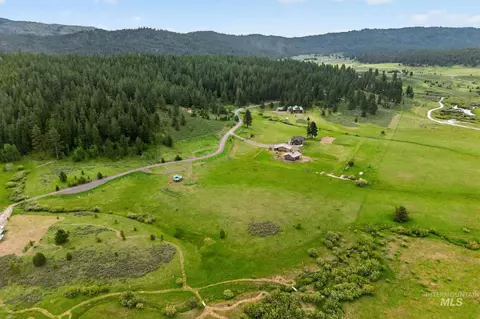 185 Lantern Way, Cascade, ID 83611 photo 3