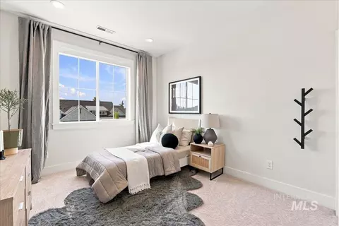 Bedroom - 976 N Morehouse Ave, Eagle, ID 83616 photo 4 of 5