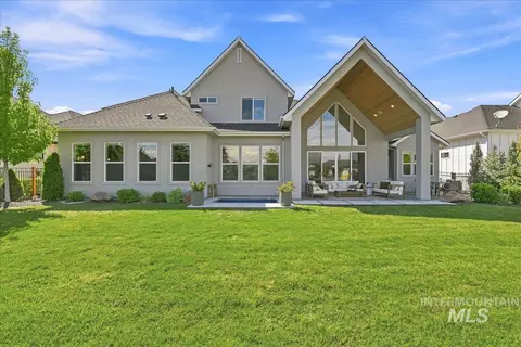 Exterior - 976 N Morehouse Ave, Eagle, ID 83616 photo 3 of 9