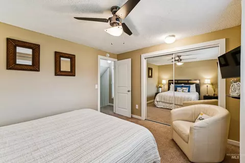Bedroom - 272 N Eagle Glen Ln, Eagle, ID 83616 photo 3 of 6