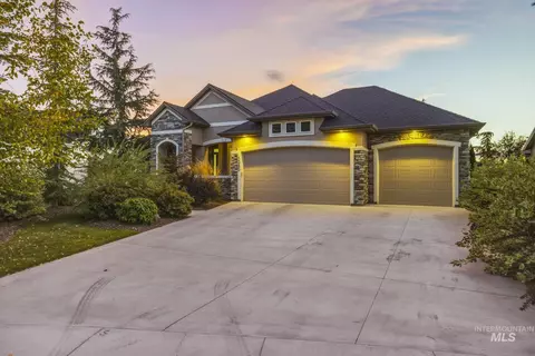 Exterior - 1345 N Triathlon Ave, Eagle, ID 83616 photo 3 of 11