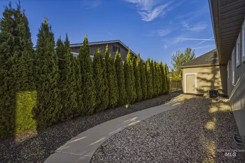Exterior - 1345 N Triathlon Ave, Eagle, ID 83616 photo 11 of 11
