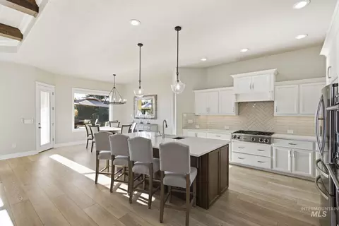 Kitchen - 1345 N Triathlon Ave, Eagle, ID 83616 photo 5 of 5