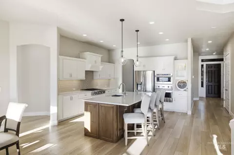 Kitchen - 1345 N Triathlon Ave, Eagle, ID 83616 photo 1 of 5