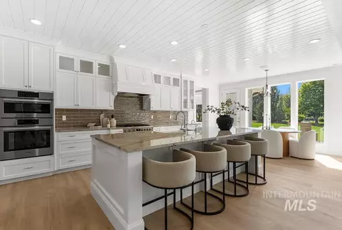 Kitchen - 2849 W Chartwell Dr, Eagle, ID 83616 photo 2 of 2