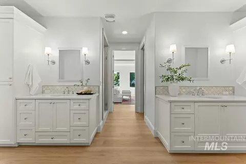 Bath - 2849 W Chartwell Dr, Eagle, ID 83616 photo 1 of 6