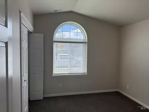 Bedroom - 2879 Deaun Ave, Twin Falls, ID 83301 photo 4 of 4