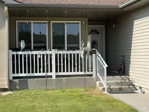Exterior - 2879 Deaun Ave, Twin Falls, ID 83301 photo 2 of 9