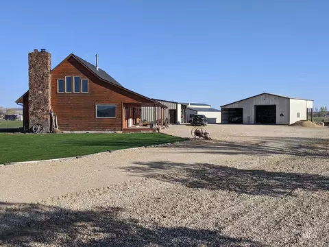 6321 Bennett Rd, Nampa, ID 83686