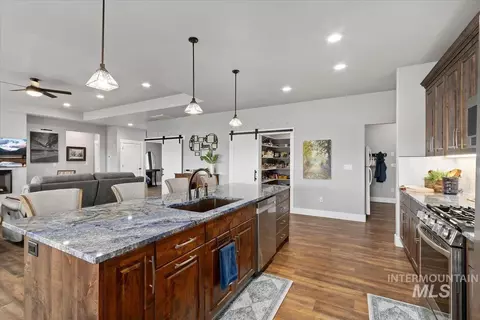 Kitchen - 377 Skyline Dr, Rupert, ID 83350 photo 3 of 6