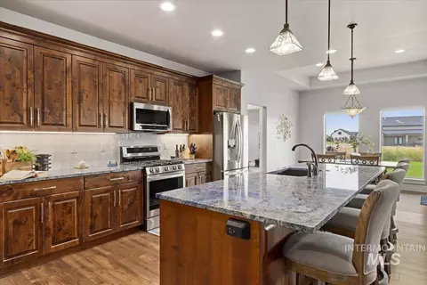 Kitchen - 377 Skyline Dr, Rupert, ID 83350 photo 2 of 6