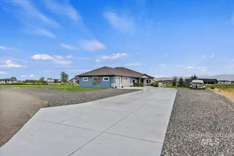 Exterior - 377 Skyline Dr, Rupert, ID 83350 photo 3 of 10