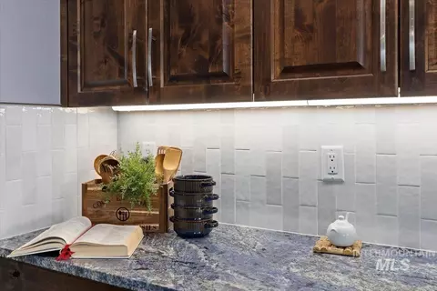 Kitchen - 377 Skyline Dr, Rupert, ID 83350 photo 4 of 6