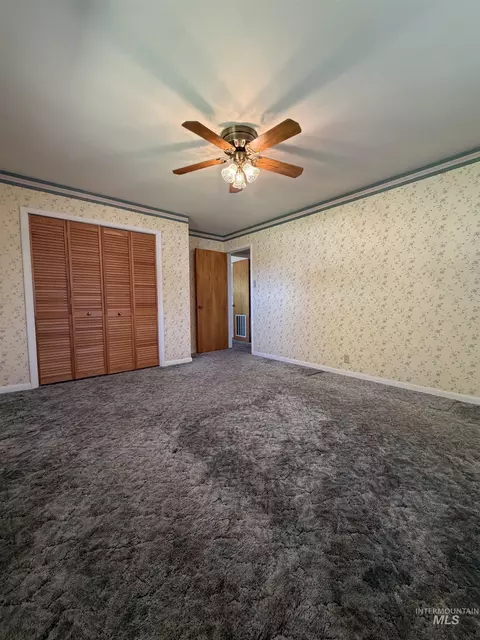 Bedroom - 571 N 3rd Ave, Hagerman, ID 83332 photo 4 of 5