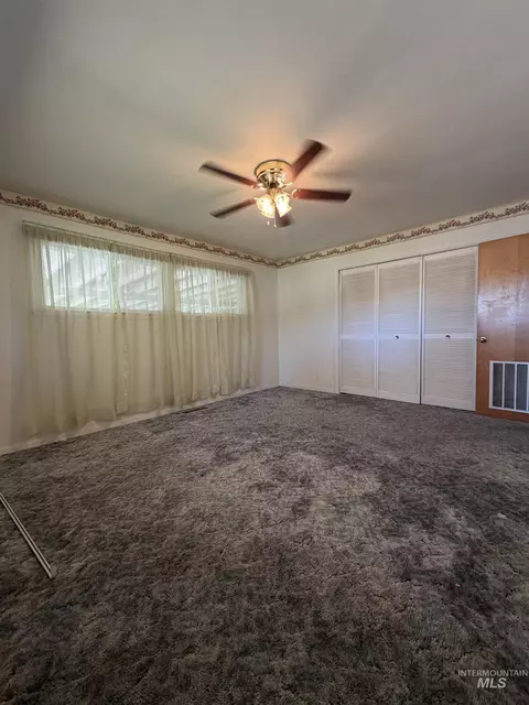 Bedroom - 571 N 3rd Ave, Hagerman, ID 83332 photo 2 of 5