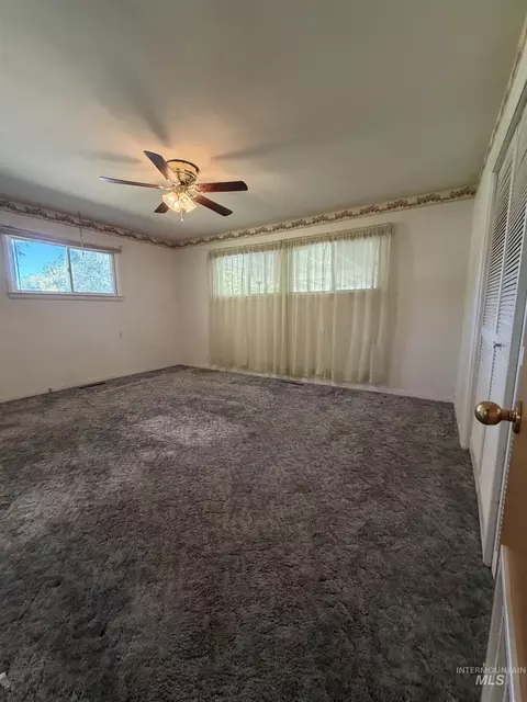 Bedroom - 571 N 3rd Ave, Hagerman, ID 83332 photo 1 of 5