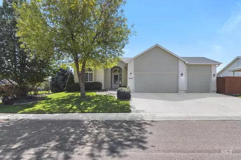 2007 W Blossom Ave, Nampa, ID 83651