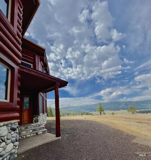 Exterior - 3618 Tamarack View Dr, New Meadows, ID 83654 photo 2 of 8
