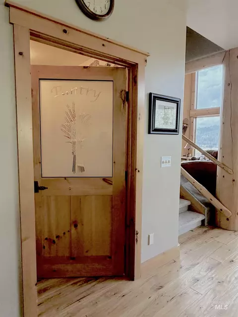 Entry Way - 3618 Tamarack View Dr, New Meadows, ID 83654 photo 2 of 3
