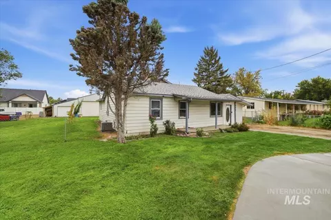 Exterior - 400 S 16th St, Payette, ID 83661 photo 1 of 7