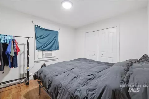 Bedroom - 400 S 16th St, Payette, ID 83661 photo 4 of 4